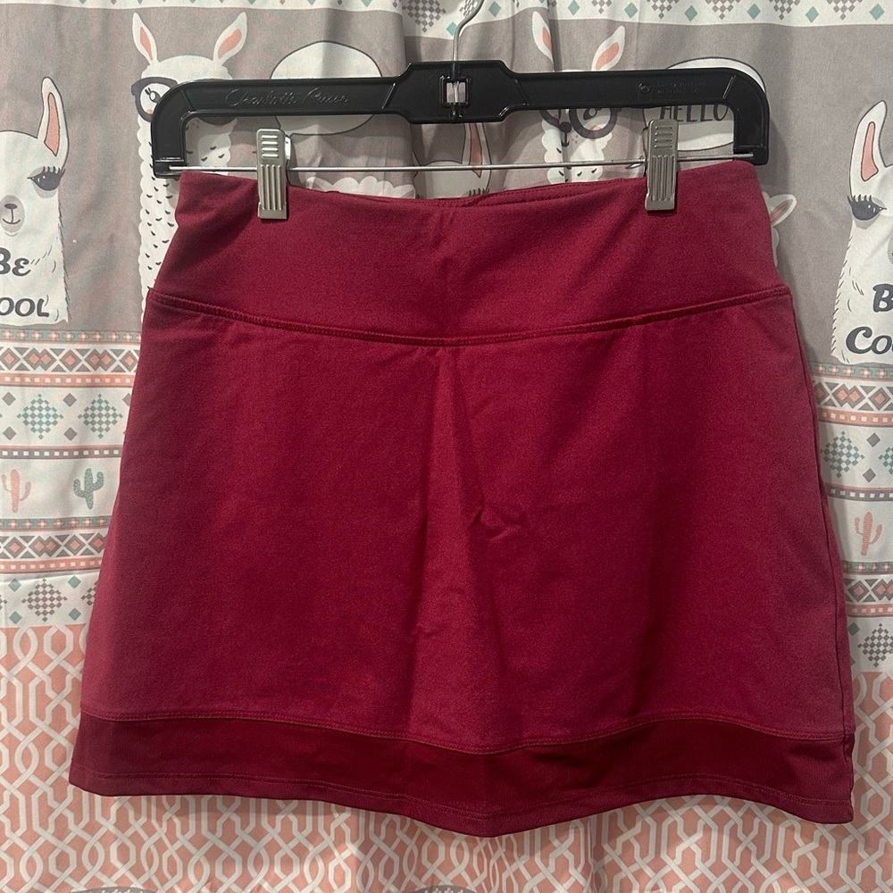 DSG size small golf skort.